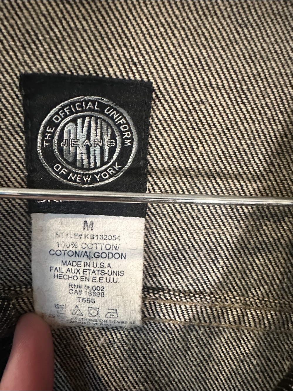 Vintage DKNY The Official Uniform of NY Dark blue Washed Denim Trucker Jacket - Picture 2 of 3